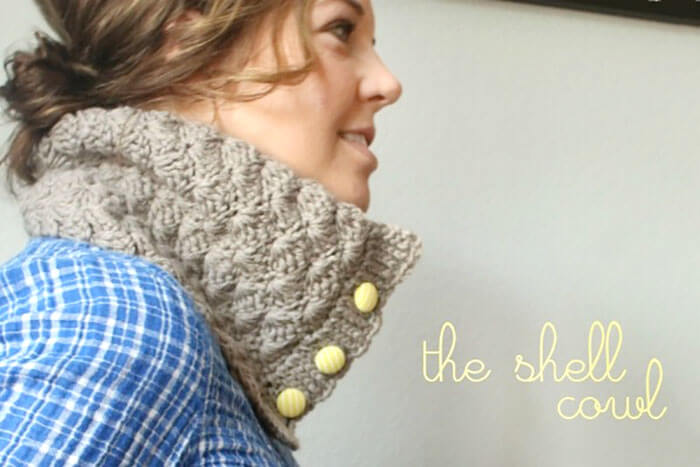 Shell Crochet Cowl - free pattern from persia lou with puffy shell stitches and ribbed buttonhole edging.