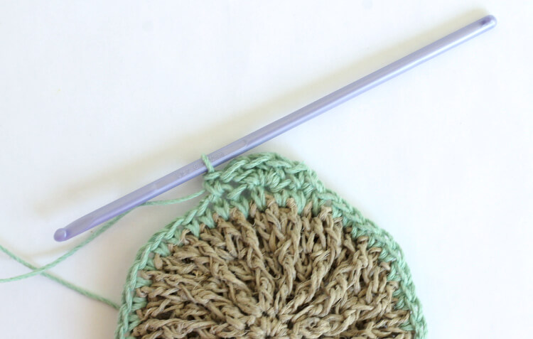 Crochet hemp scrubbies - hemp is naturally antibacterial, which makes these little scrubby pads perfect for cleaning!