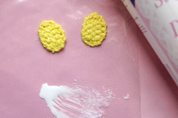 How to make Mini Crochet Pineapple Accessories - earrings or a lapel pin! Free crochet pattern