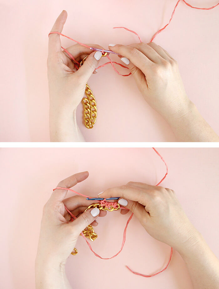 Chain Edge Raffia Crochet Clutch Pattern - love the gold chain detail