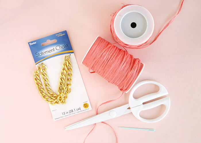 Chain Edge Raffia Crochet Clutch Pattern - love the gold chain detail