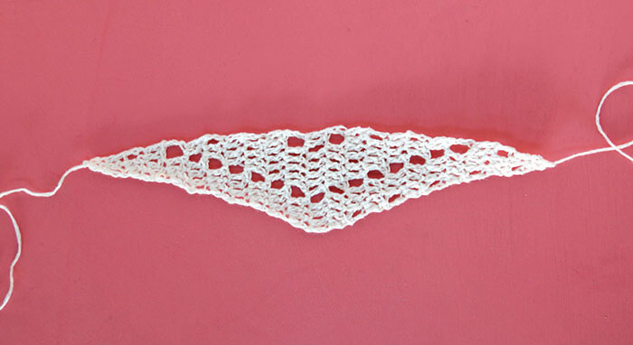 trillium scarf free triangle scarf crochet pattern from persia lou - half diamond motif