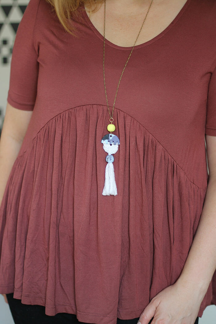 make your own modern tassel diy necklace - combine marbled clay with crocheted thread