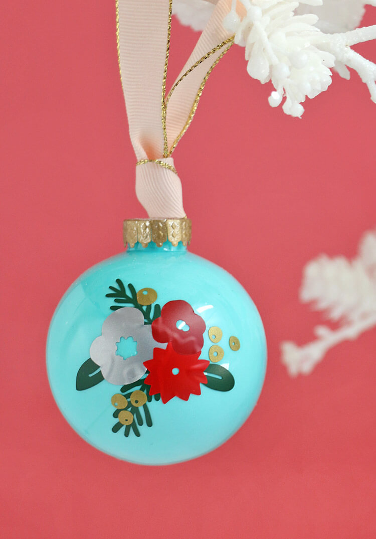 winter-floral-ornament7