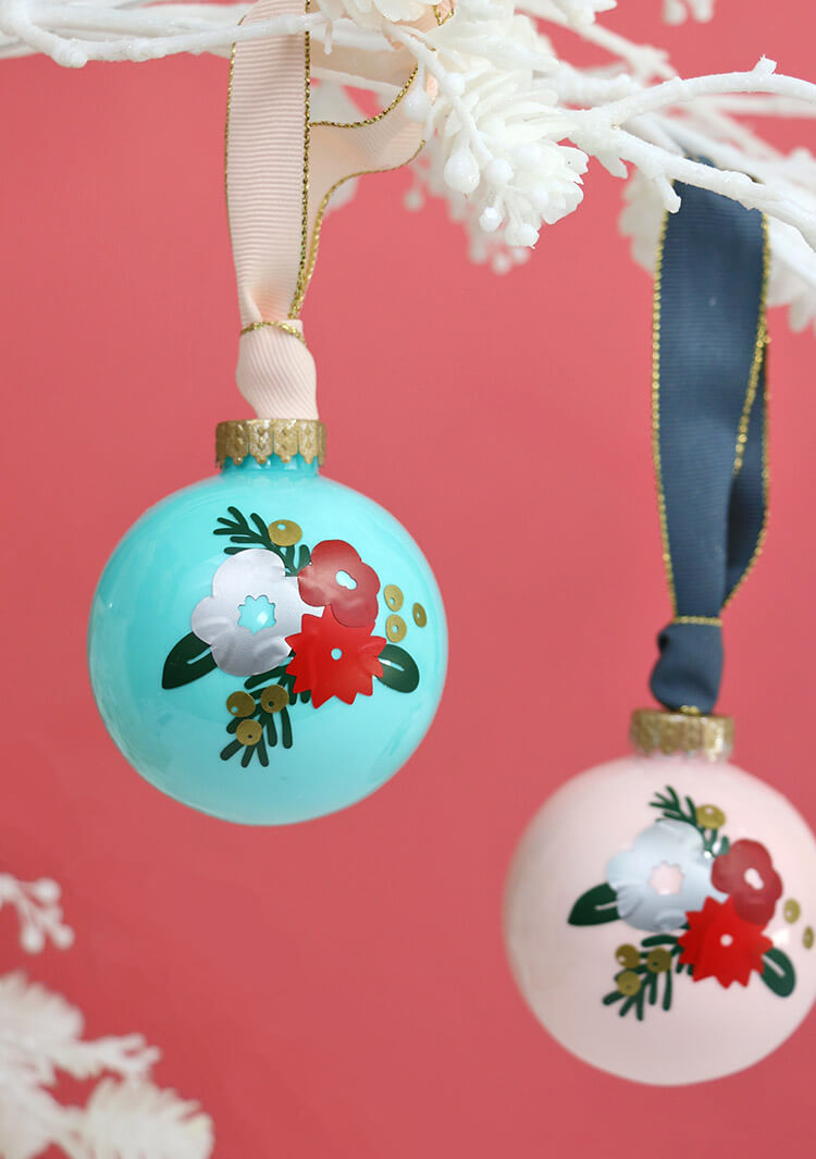 winter-floral-ornaments10