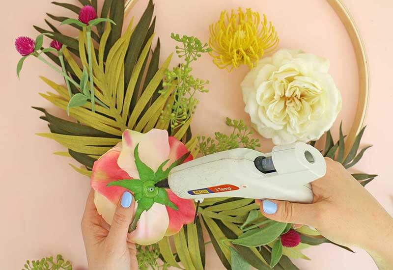 DIY Modern Spring Wreath step three