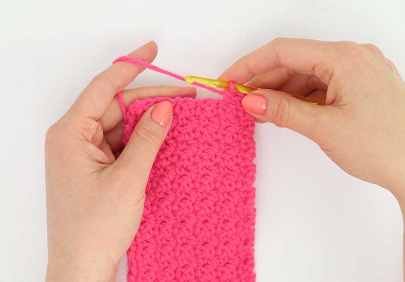 crocheting crochet glasses pouch