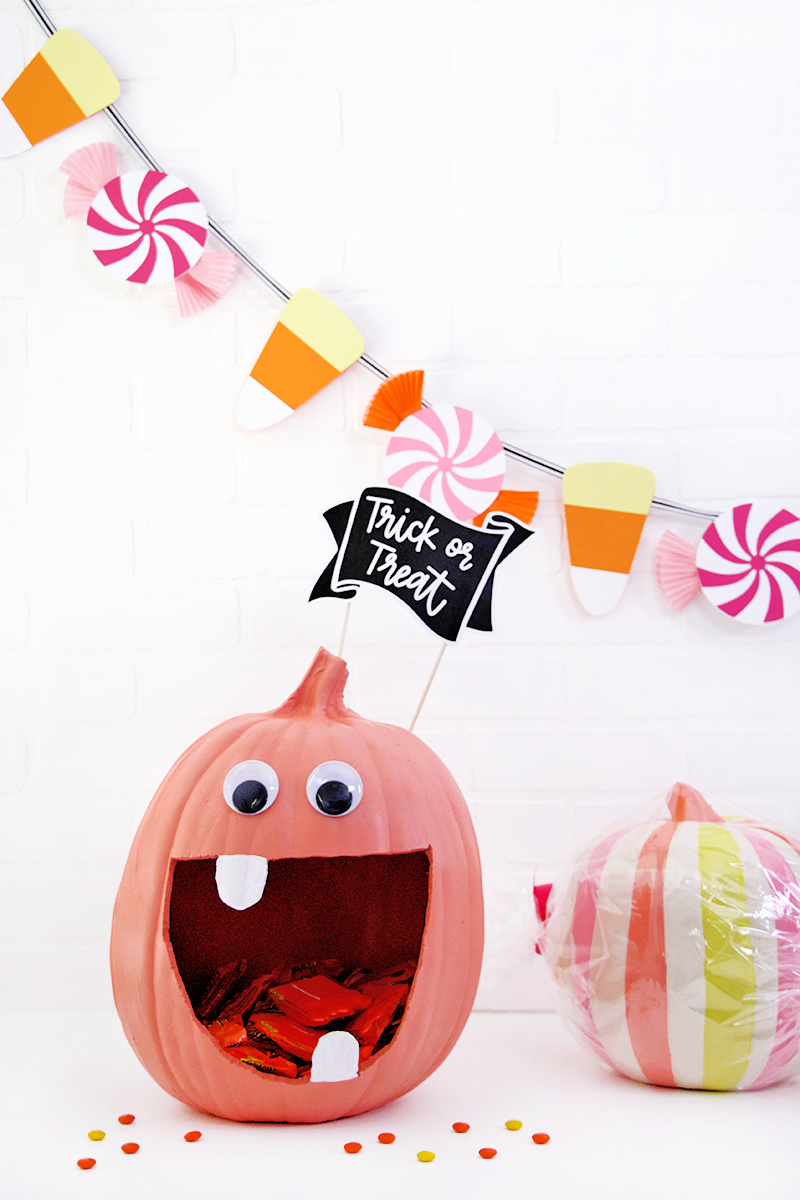 diy candy monster halloween decorations - diy pumpkin candy dish and diy halloween candy garland