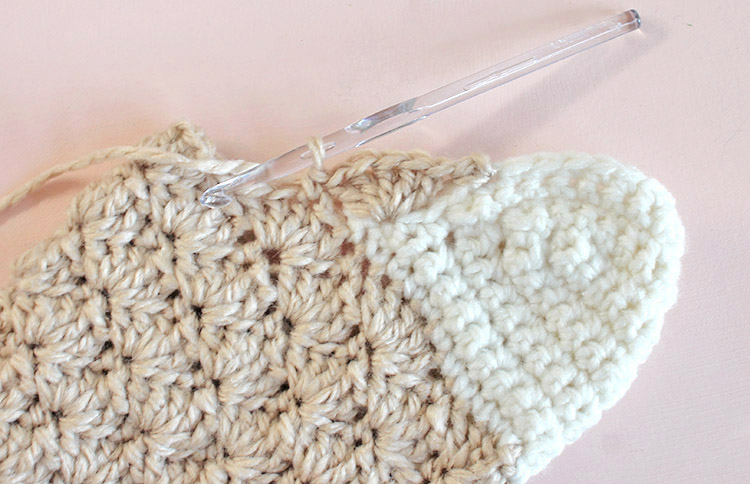 crochet stocking - forming the leg