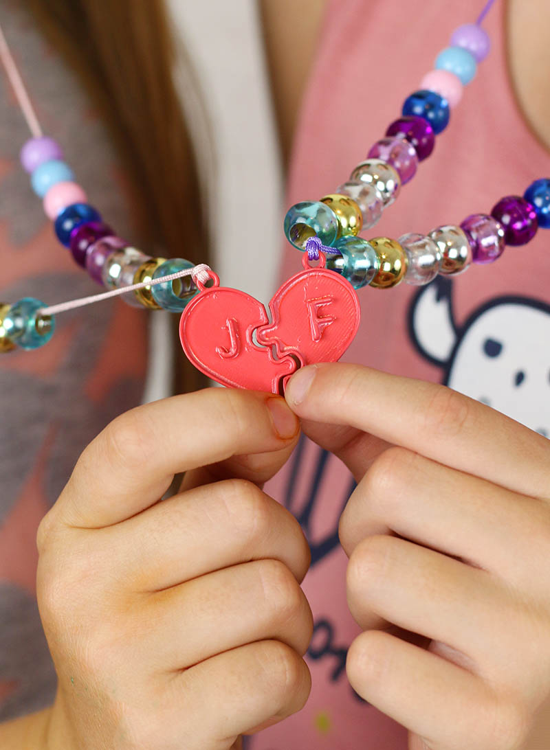 3D printed friendship necklace