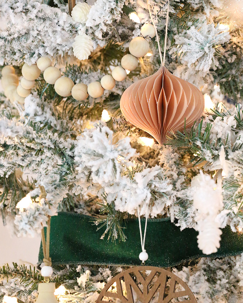 modern natural homemade christtmas tree details