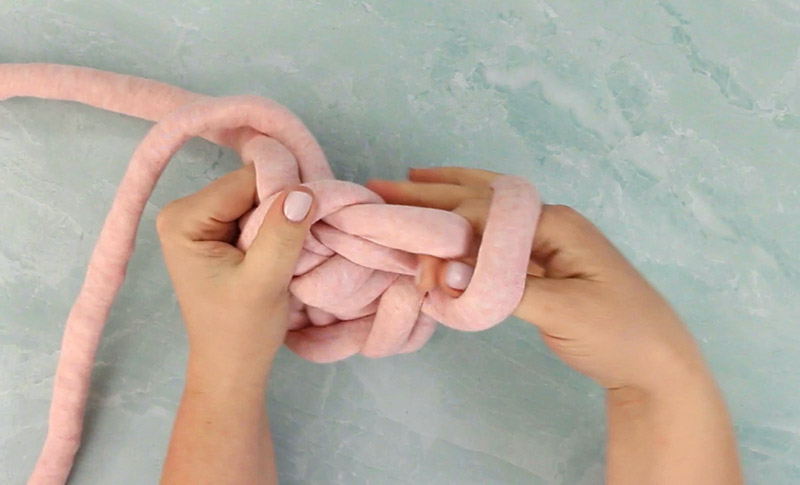 finger crochet hand crochet