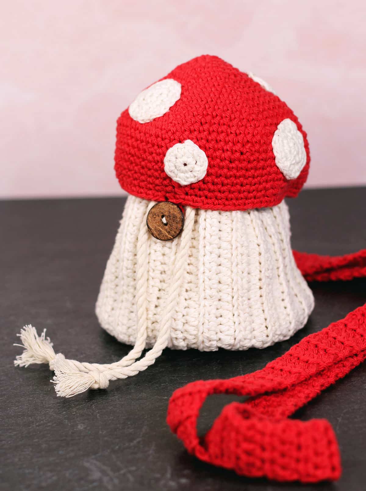 crochet red and white mushroom bag